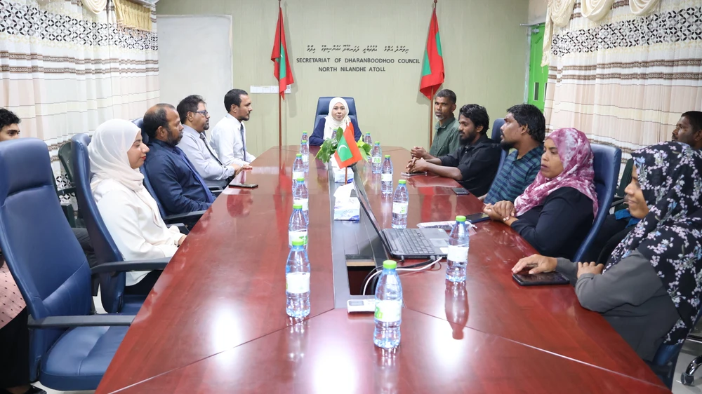 photo for މިނިސްޓަރ ރަމީލާ އަދި މިނިސްޓްރީގެ ޓީމް ފ.ދަނރަބޫދޫ ކައުންސިލްއާއި ބައްދަލުކުރެއްވުން.