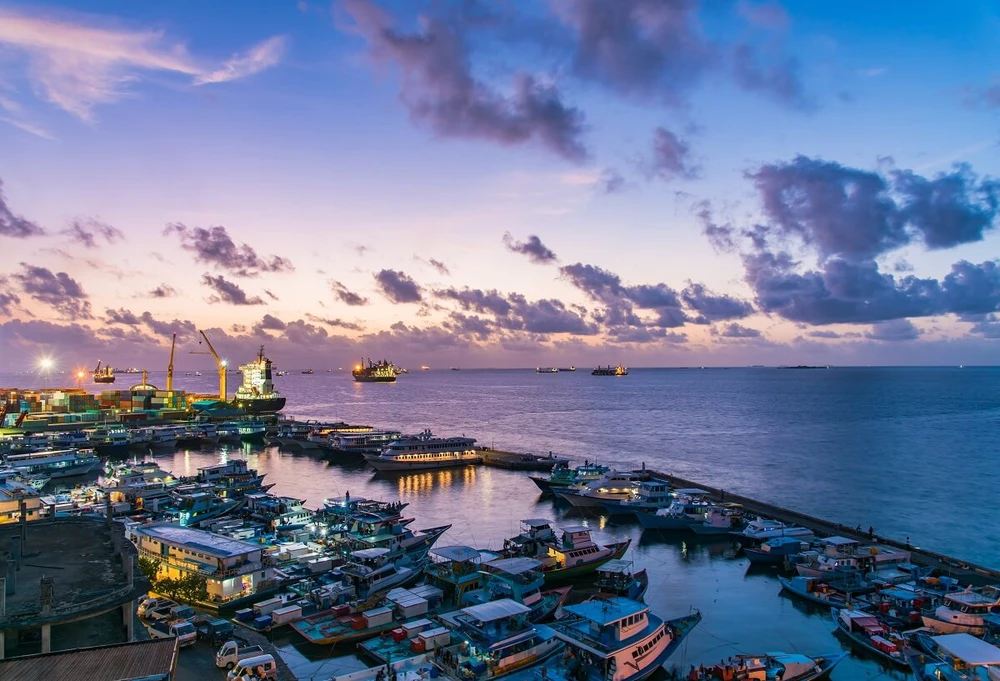 photo for އާރު.ޓީ.އެލްގެ ހައި-ސްޕީޑް ފެރީގެ ޚިދުމަތް ފުޅާވަމުންދިއުމަކީ ފުޅާ ތަސައްވުރުގެ ރަމްޒެއް