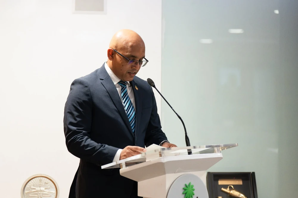 photo for ރާއްޖޭގެ ބޭސްފަރުވާއާއި ޕޯޓް މަޝްރޫޢަށް އައި.ޓީ.އެފް.ސީގެ އައު ފެސިލިޓީތަކެއް ހޯދުމަށް 