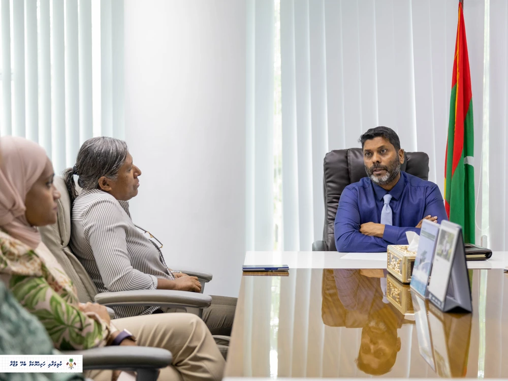 photo for ފޮޓޯ ގެލެރީ: ވަޒީރު ރާފިޢު، ނެޓްބޯޅަ އެސޯސިއޭޝަންގެ އިސްވެރިންނާ ބައްދަލުކުރެއްވުން