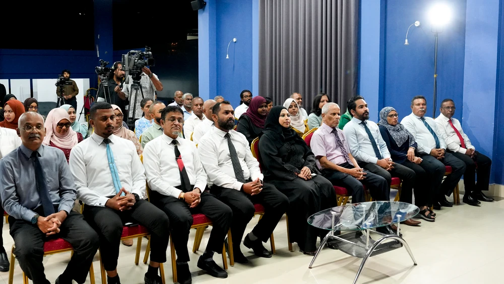 photo for އިޙްތިރާމް އަދާކުރުމުގެ ޤައުމީ މަޝްރޫއަށް ޚިޔާލު ހޯދުމުގެ ބައްދަލުވުން، އިފްތިތާޙްކުރުން