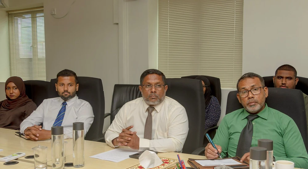 photo for ސްޓޭޓް މިނިސްޓަރ ނަޡީމް، ލޯކަލް ގަވަރންމަންޓް, ޕަބްލިކް ވާރކްސްގެ އިސްވެރިންނާ ބައްދަލުކުރައްވައިފި