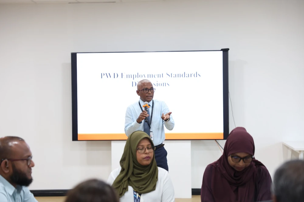 photo for ފޮޓޯ: ނުކުޅެދުންތެރިކަން ހުންނަ މީހުންނަށް ވަޒީފާދިނުމާ ގުޅޭ މިންގަނޑުތަކުގެ ވެލިޑޭޝަން ވޯކްޝޯޕް