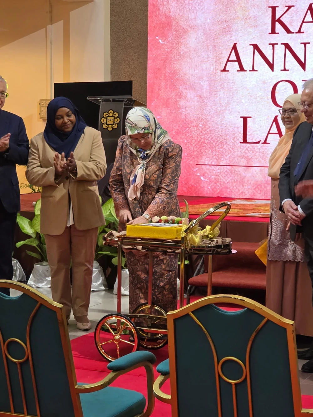 photo for 26ވަނަ އާކިޓެކްޗަރ ހެރިޓޭޖް ސްޓަޑީޒް އެގްޒިބިޝަން -ލާރަސް ސަފީރު ޝަބީނާ ހުޅުވައި ދެއްވައިފި