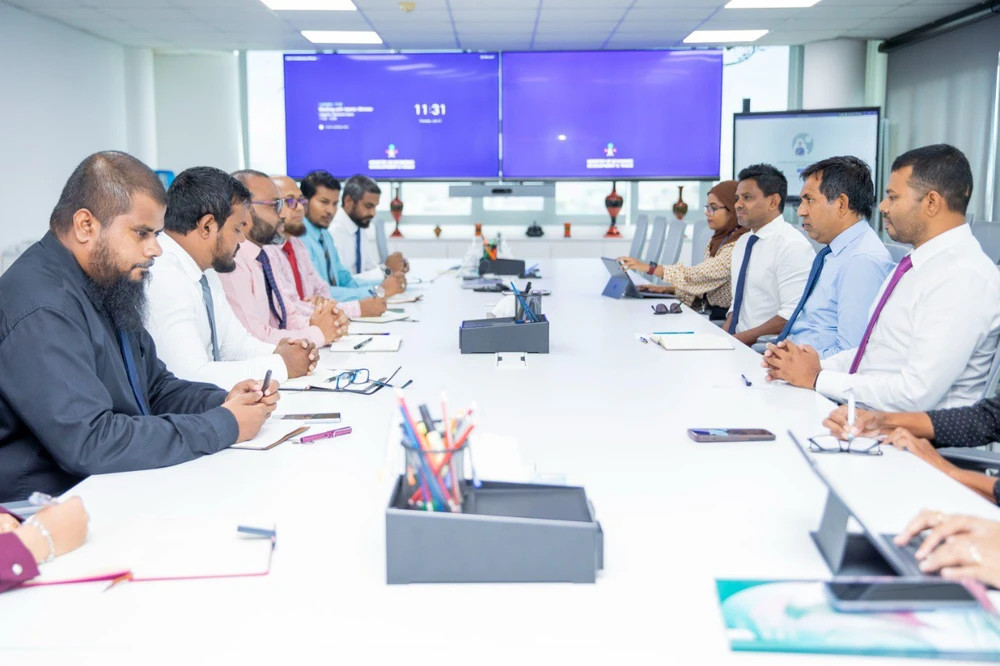 photo for ފޮޓޯ: އިސްލާމީ ކަންތައްތަކާ ބެހޭ ވަޒީރު އިޤްތިޞާދީ ވަޒީރާ ބައްދަލު ކުރެެއްވުން