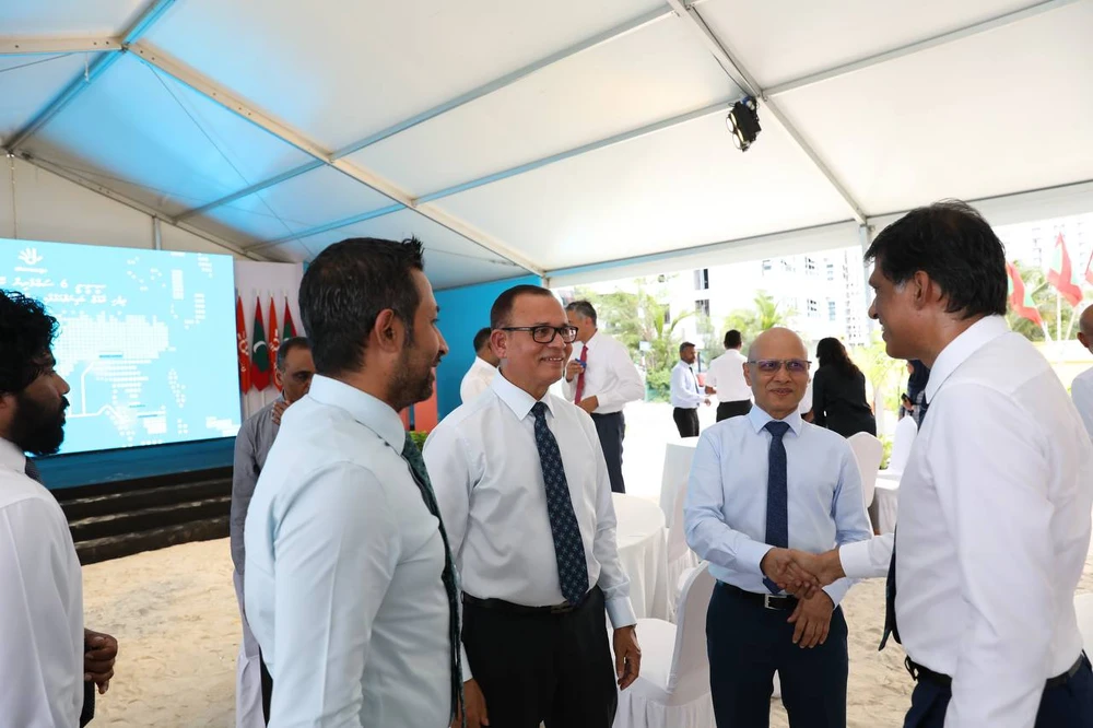 photo for ސީ-މީ-ވީ 6 ސަބްމެރިން ކޭބަލް ސިސްޓަމުން ދިވެހިރާއްޖެ،