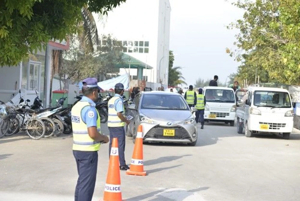 photo for ރައްކާ ރޯޑް ޝޯގެ ހަރަކާތްތައް ހއ. އަތޮޅާއި ހދ. އަތޮޅުގައި ފަށައިފި