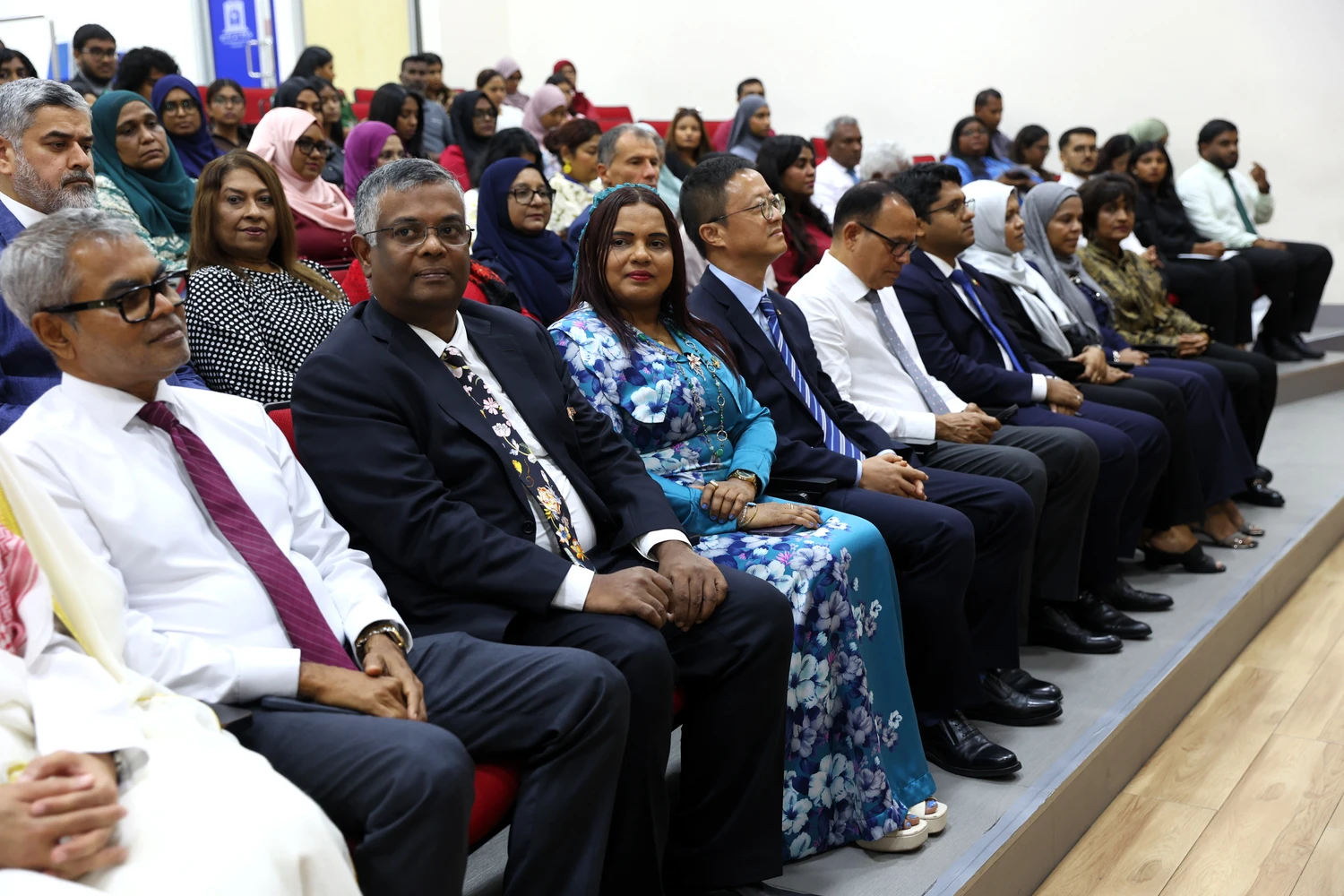 photo for ފޮޓޯ: އިންޓަރނޭޝަނަލް ޑޭ އޮފް ވިމެން އިން ޑިޕްލޮމަސީ ފާހަގަކުރަން ބޭއްވި ޕެނަލް ޑިސްކަޝަން