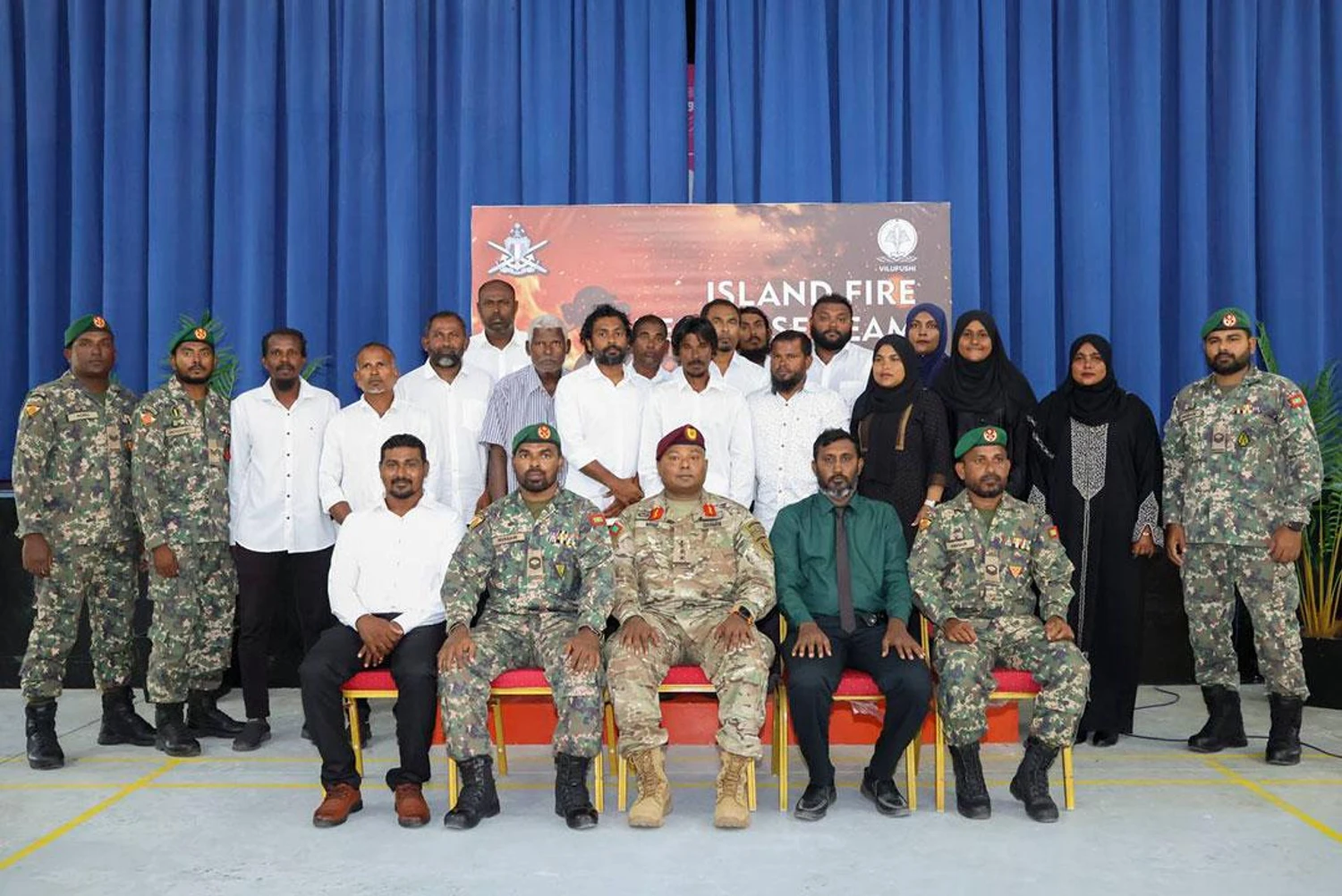 photo for ވިލުފުށީގައި "ކޮމިއުނިޓީ ވޮލަންޓިއަރ ފަޔަރ ފައިޓަރ ޓްރެއިނިންގ ޕްރޮގްރާމް"އެެއް ހިންގައިފި