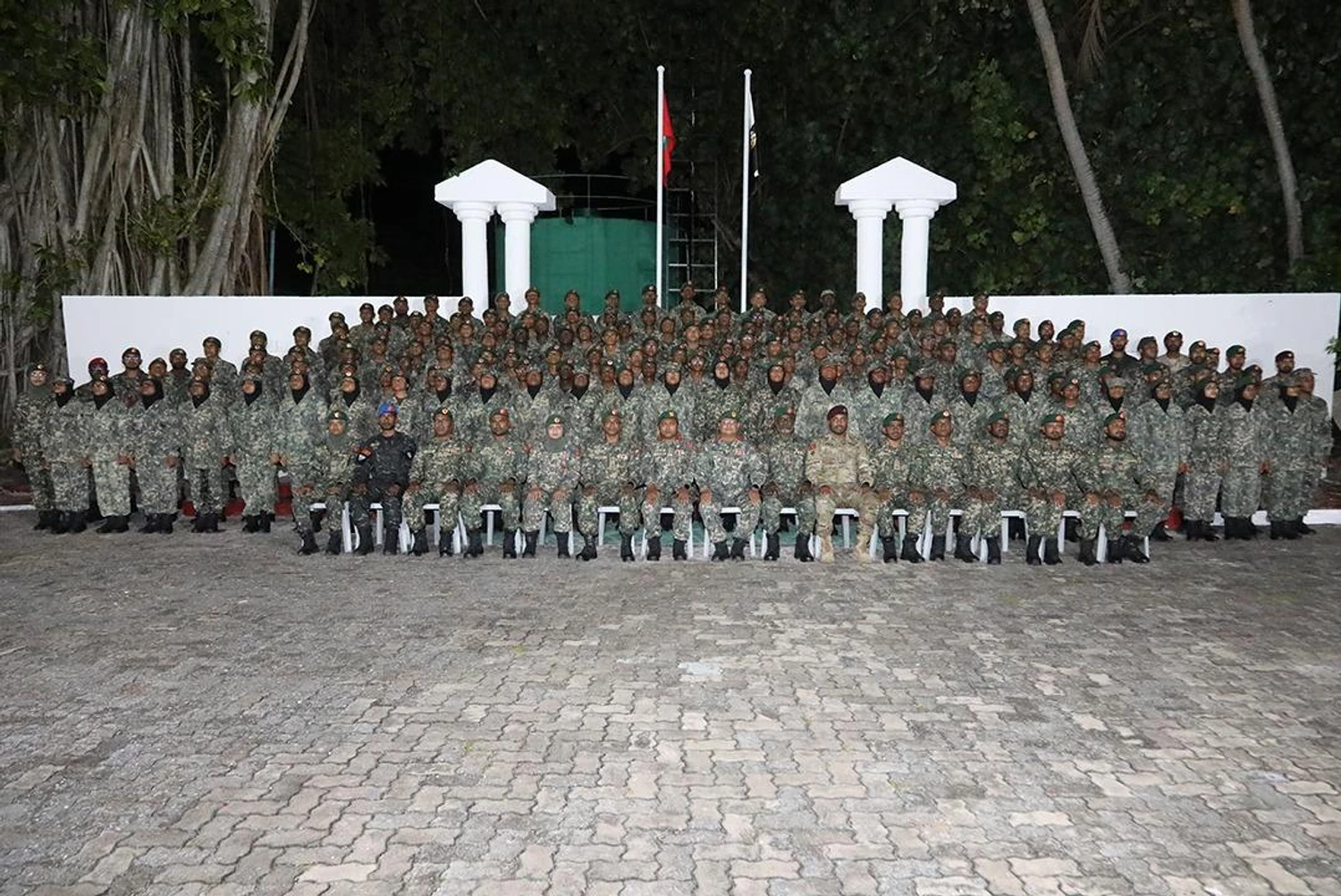 photo for ސިފައިންގެ 75ވަނަ އަސާސީ ތަމްރީނު ކޯސް އިފުތިތާހުކޮށްފި