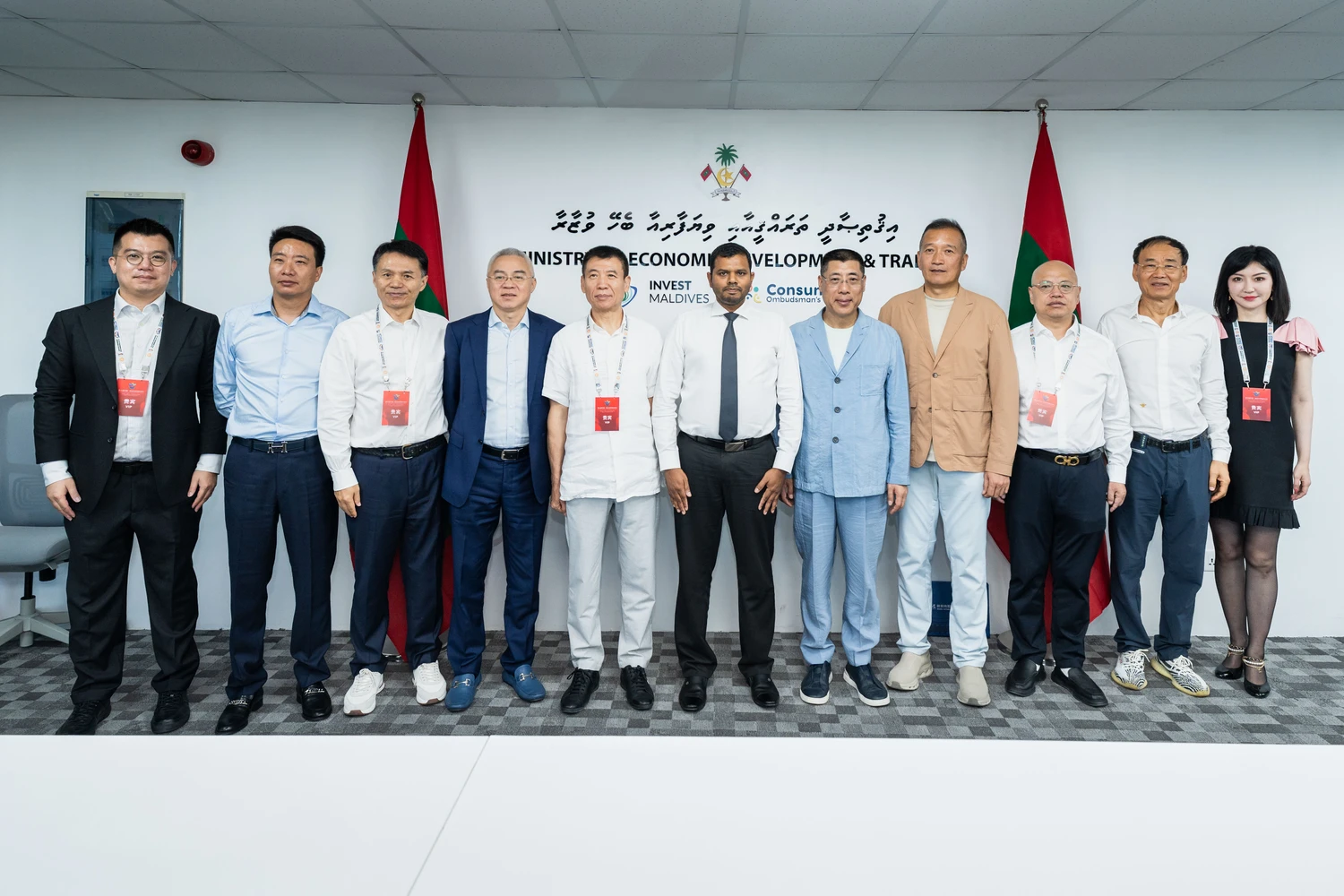 photo for  ގްރެޖުއޭޓް ސްކޫލް އޮފް ބިޒްނަސްގެ ބެއިޖިންގް އެލަމްނާއި އެސޯސިއޭޝަނާ އެކު ބޭއްވުނު ބައްދަލުވުން