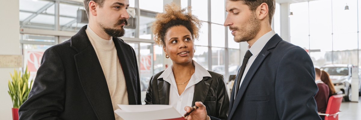 Aplicar Para Un Préstamo (Applying for Financing)