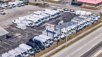 Exterior of SRQ Auto LLC showroom in Bradenton, FL