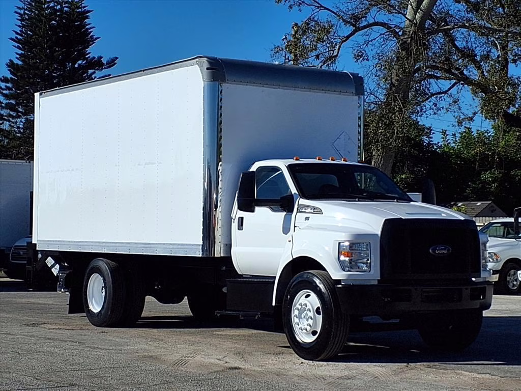 Comprehensive Guide to Finding Quality Used Box Trucks for Sale Near You