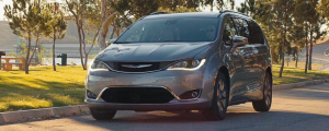 2020 Chrysler Voyager