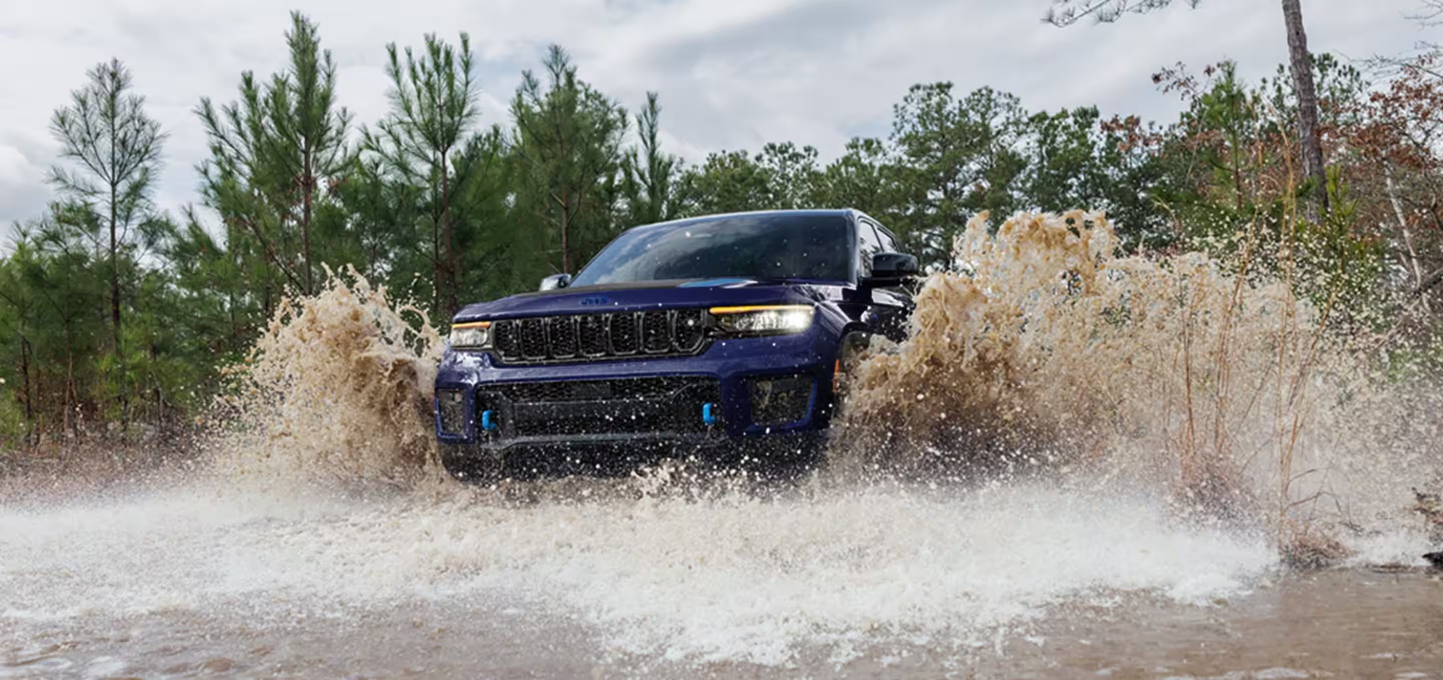 2025 Jeep Grand Cherokee Overland Over Water