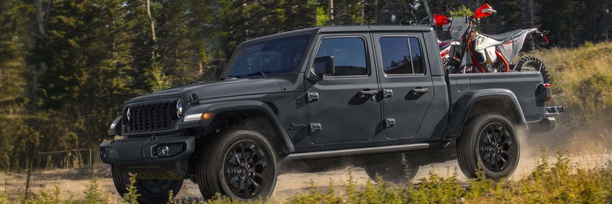 2024 Jeep Gladiator Sport Nighthawk package