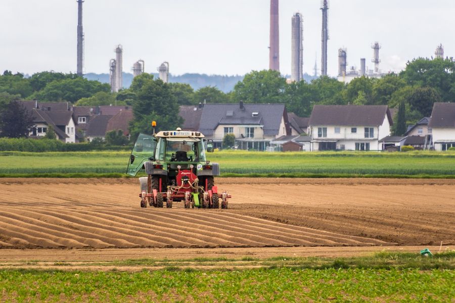 tractor
