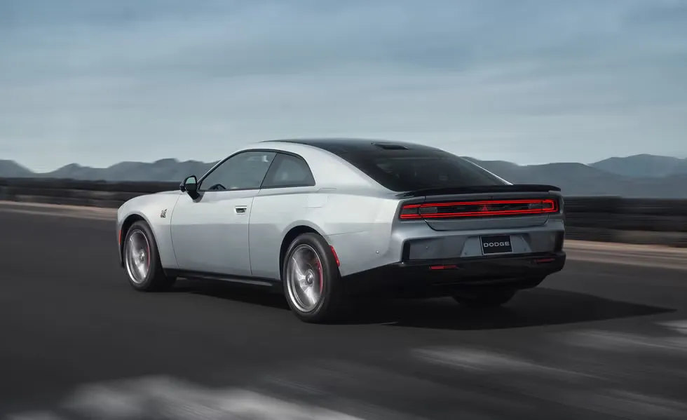 2025 Dodge Charger Six Pack On The Road