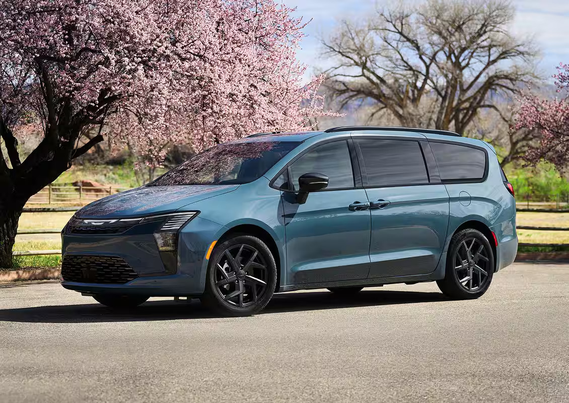 2027 Chrysler Pacifica On The Road