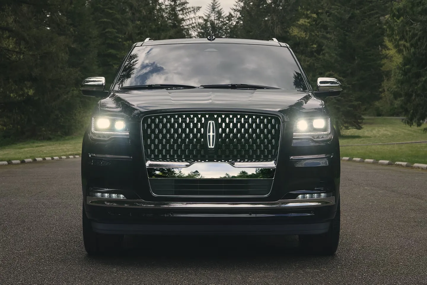 2025 Lincoln Navigator Exterior