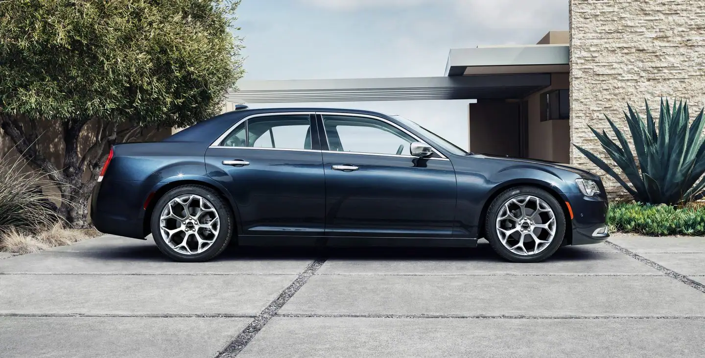 2018 chrysler 300 gallery exterior 4 