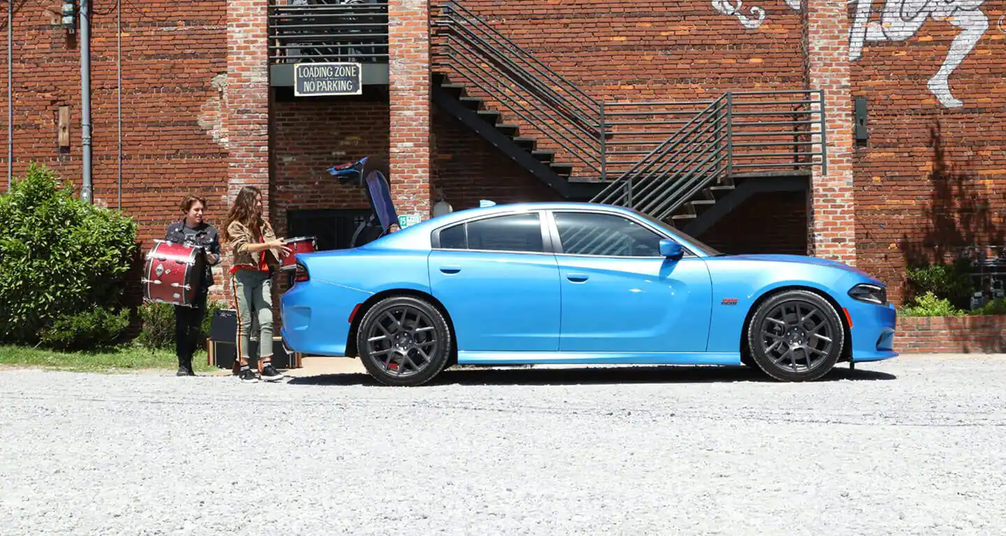 2019 charger gallery exterior1