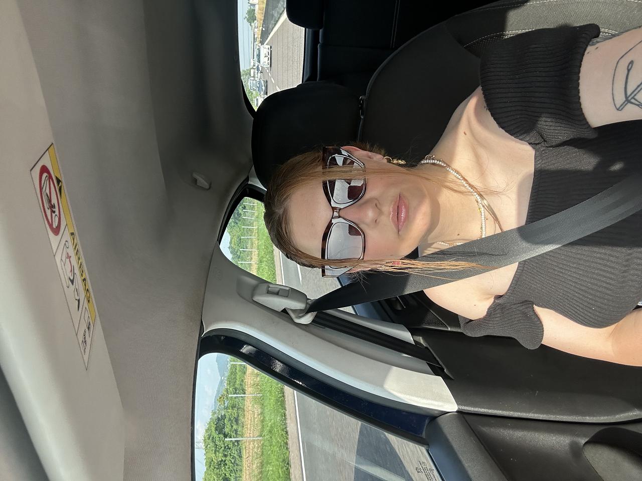 MODELLA PETITE