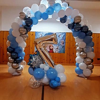 L' ANIMATRICE GIOCHERELLONA