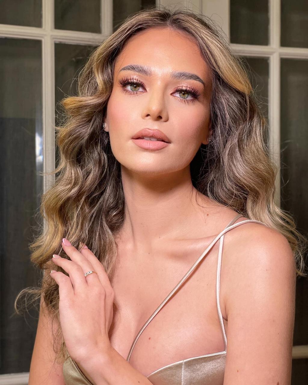 Andreea make-up artist