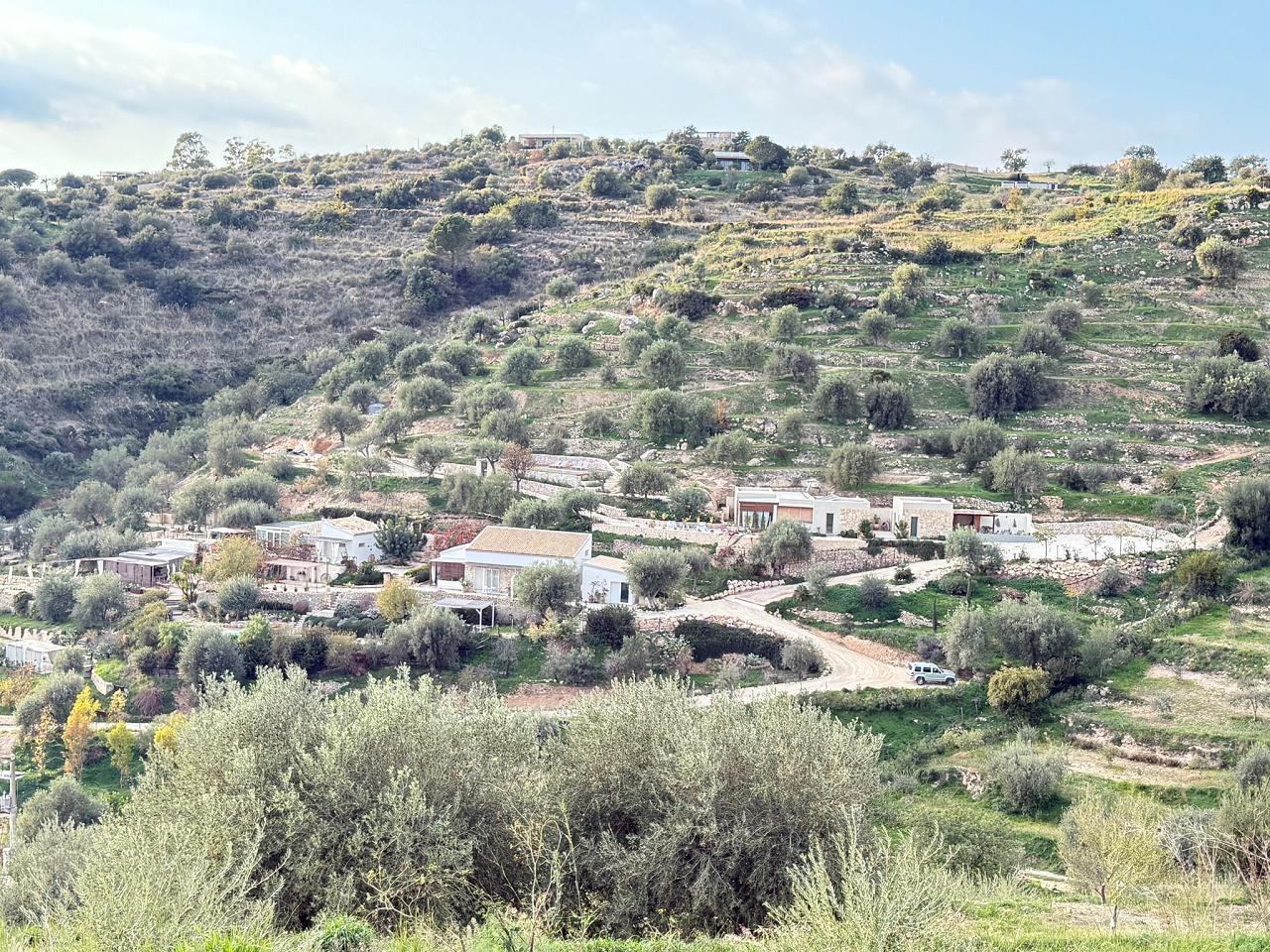 AZALO Country House - NOTO