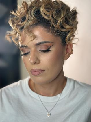 Loredana make-up and hair 