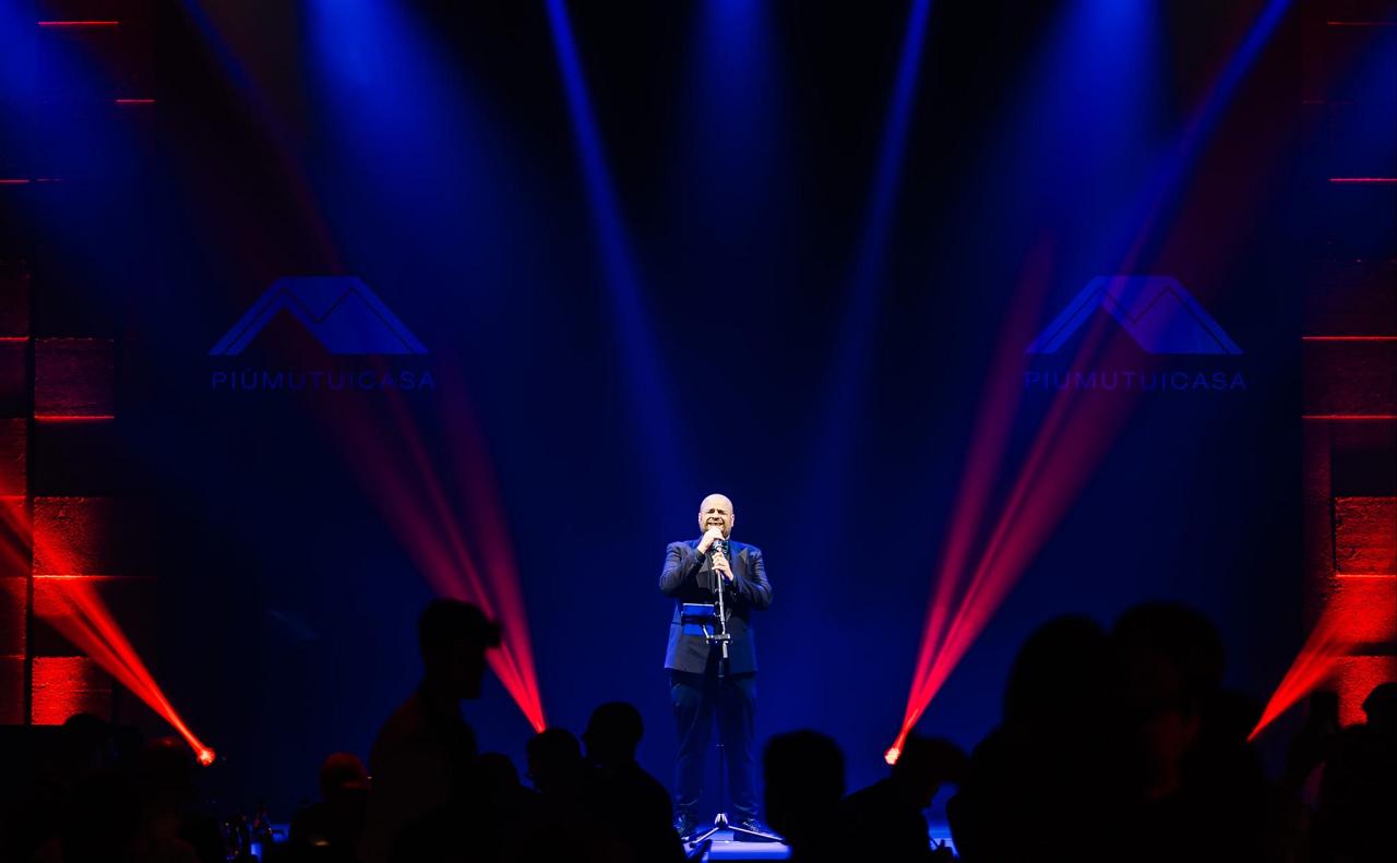 Luca Ferro Tenore pop/lirico