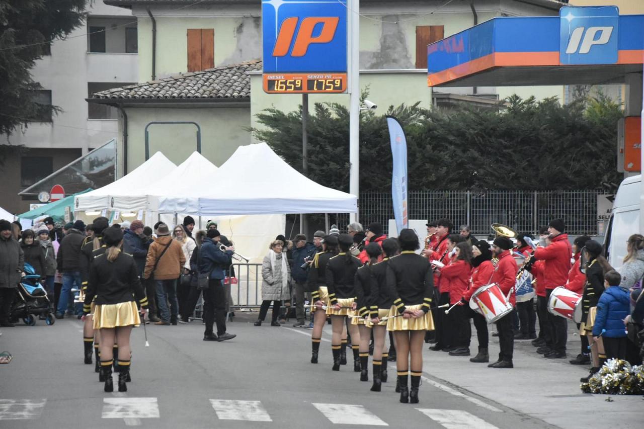 Golden Majorettes
