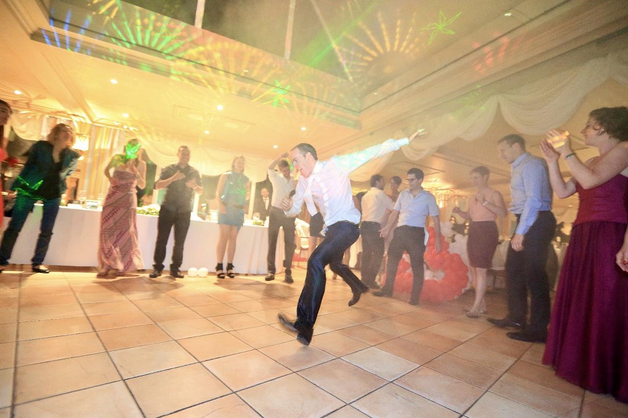 Koin Lab Studios (DJ, Service Audio e Luci per Eventi Aziendali, Feste Private, Matrimonio, Compleanni a Pavia, Milano, Monza, Como, Lugano e Nord Italia)