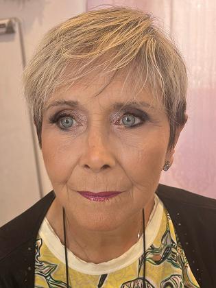 Make up artist 