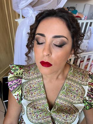 Make up artist 