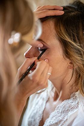 Alisa Make up artist