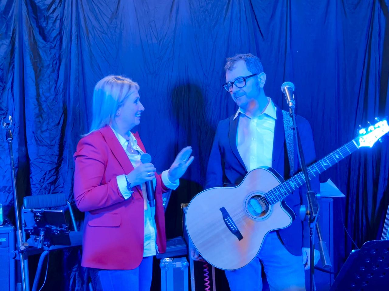 THE TOAST ACOUSTIC DUO