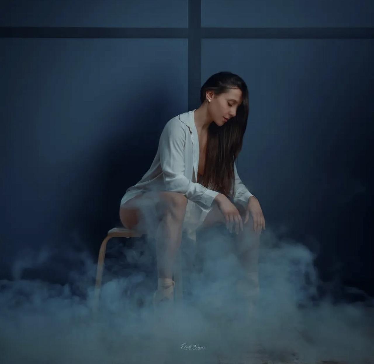 Lia Nynfia Artist/Aerialist