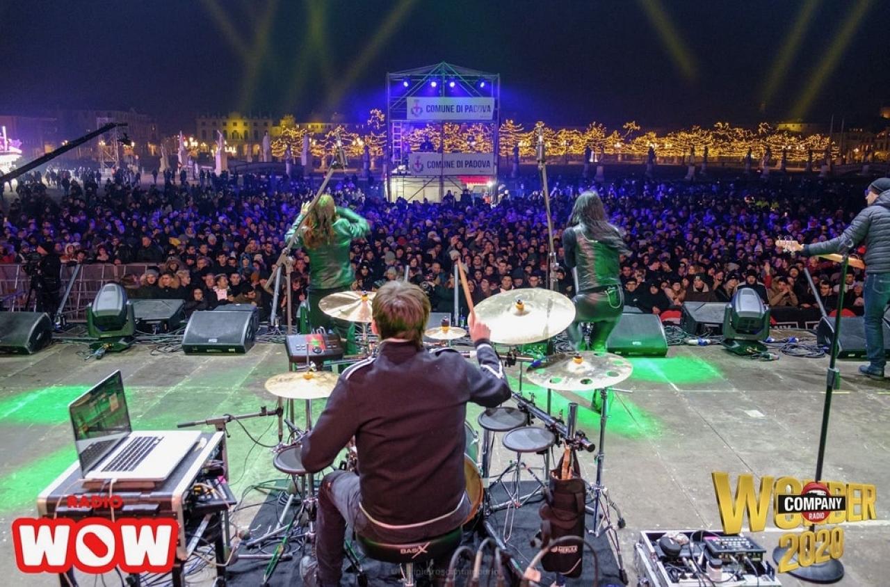 Non Plus Ultra Band :: Live Energy, Dance Vibes, Party Mode: ON!