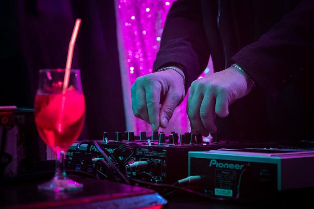 Valentino Apicella dj