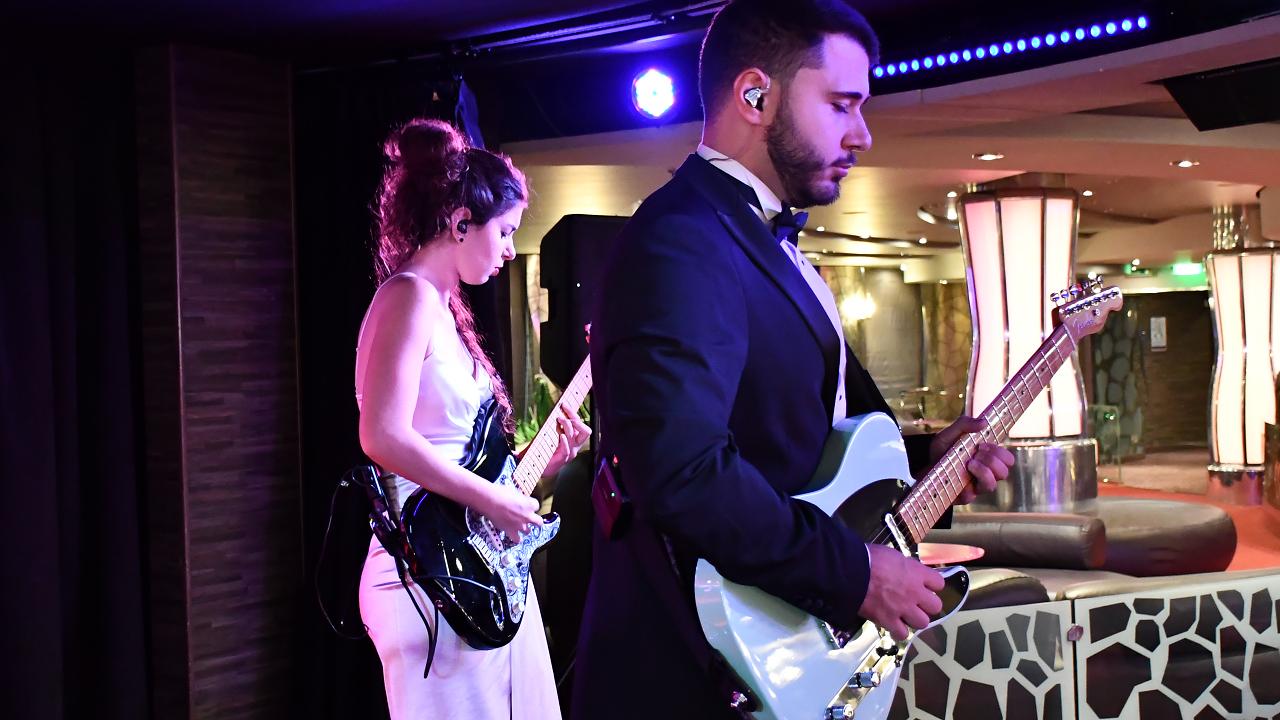 EYELIGHTS PARTY BAND