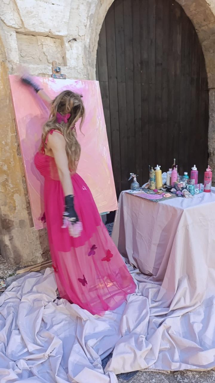 La ragazza che dipinge farfalle Giusy Tamburrano 