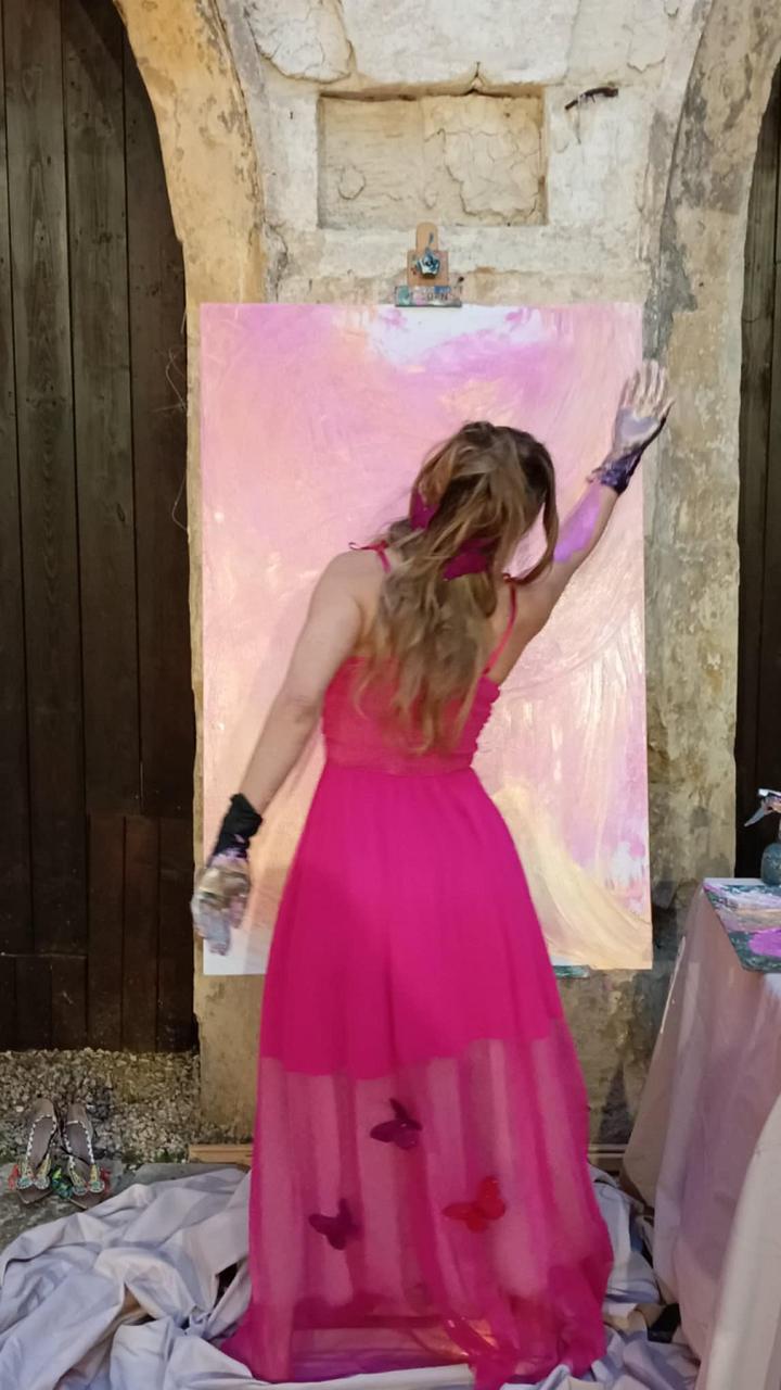 La ragazza che dipinge farfalle Giusy Tamburrano 