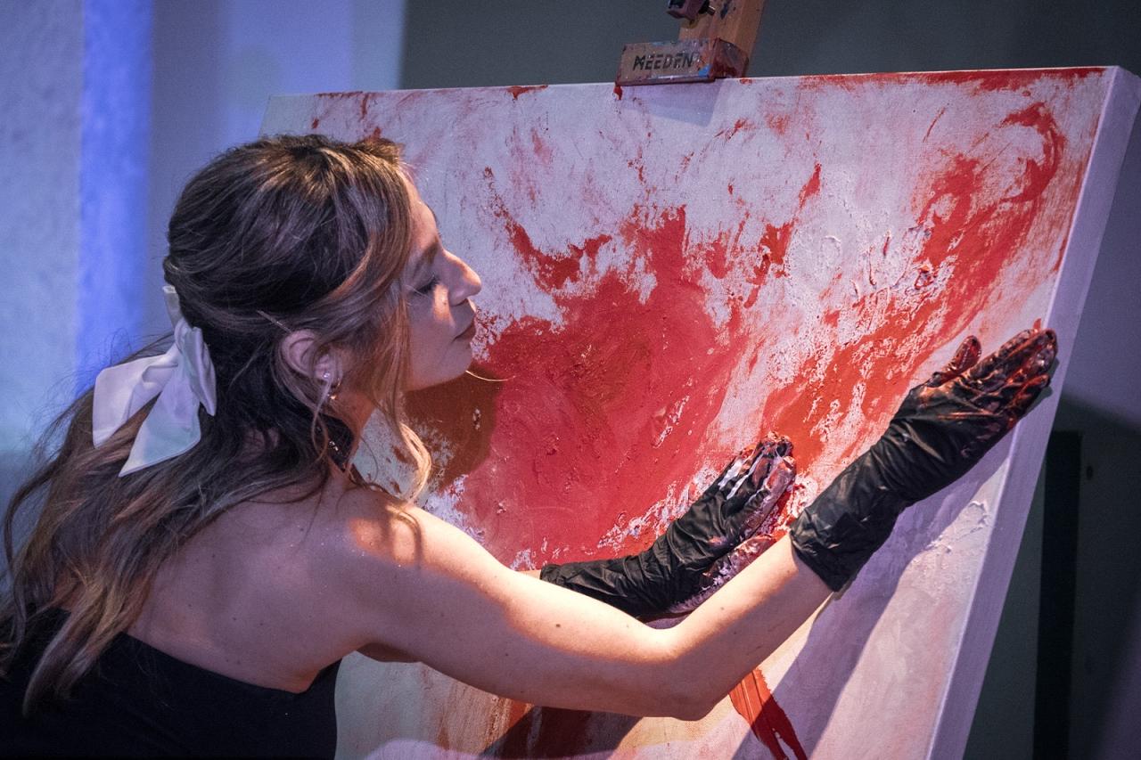 La ragazza che dipinge farfalle Giusy Tamburrano 