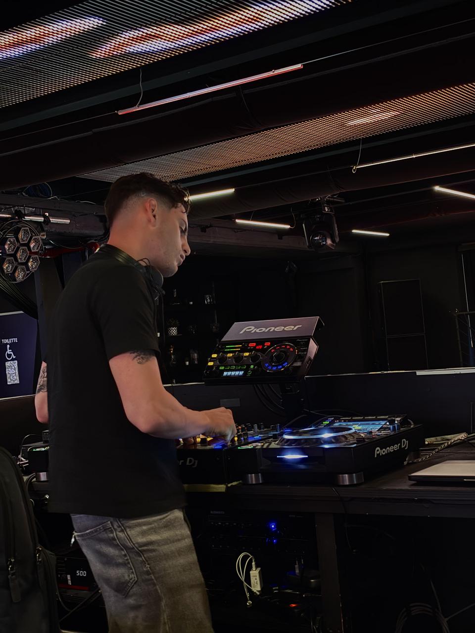 Vincenzo D’elia DJ