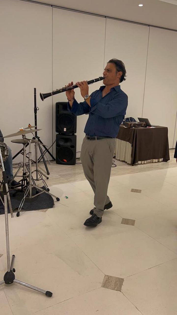 Giovanni Intrattenimento Sax