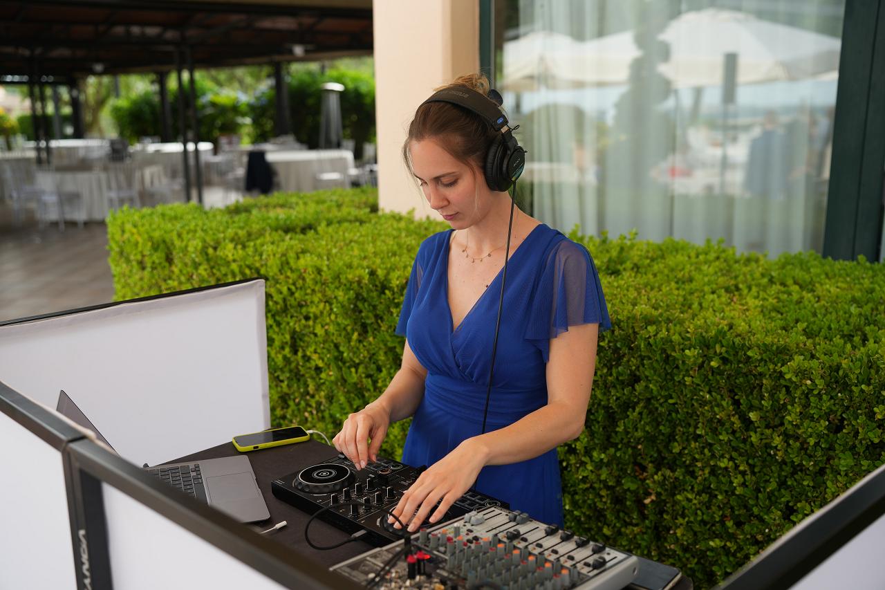 Eternal Flame Live music & Dj set