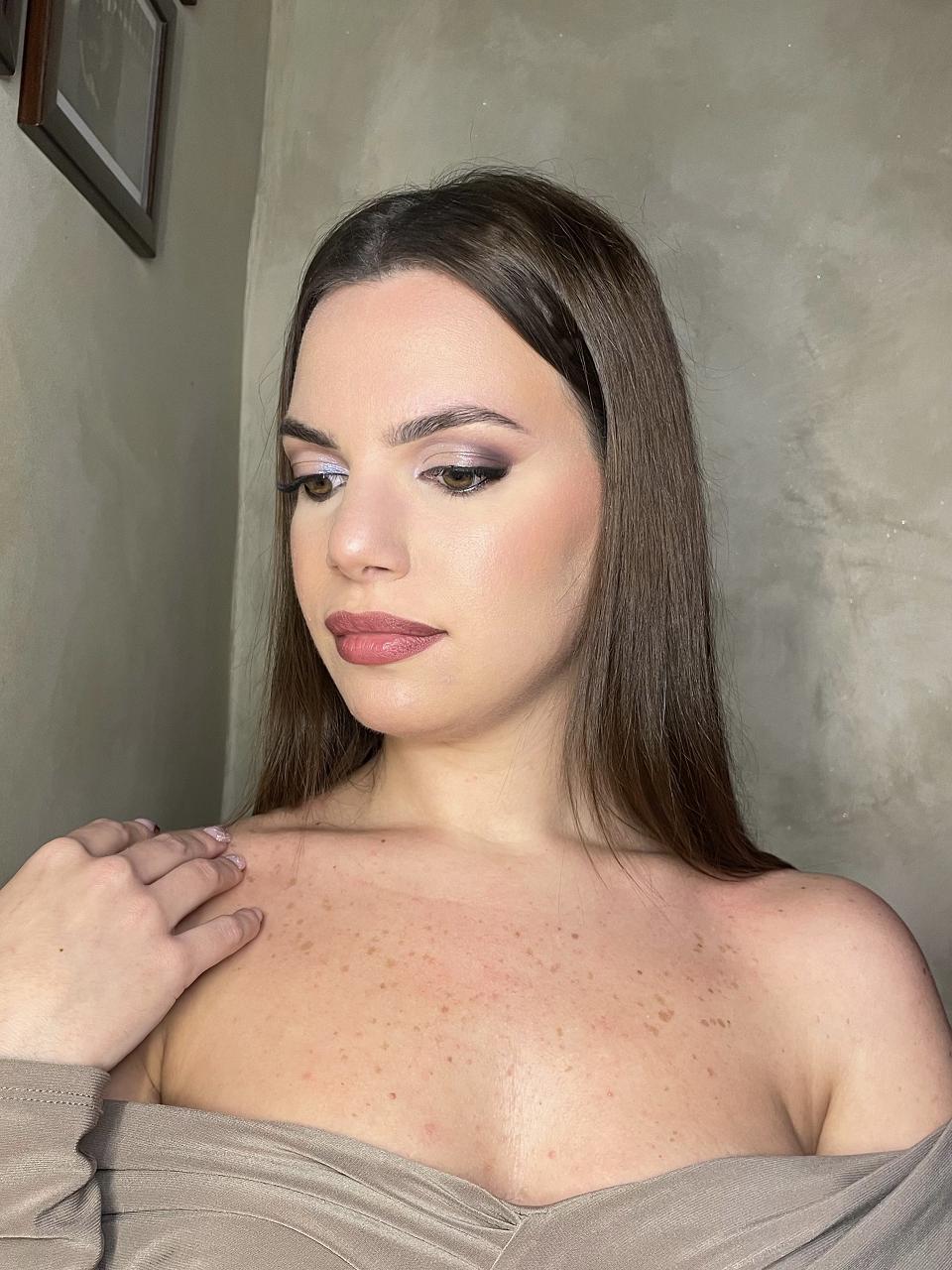 Lara Orsini | Pro Make Up Artist 